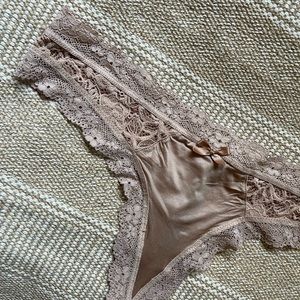 VS Dream Angels Thong